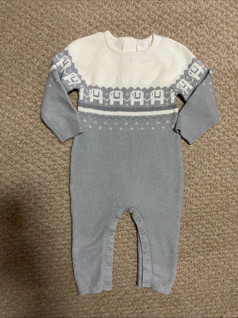 Baby boy size 9mo ever & ever brand one piece long sleeve sweater outfit